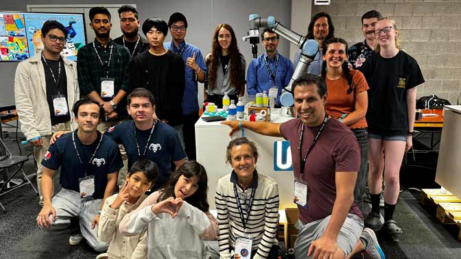 estudiantes de tec tampico participando en competencia mundial de robótica junto a otros países