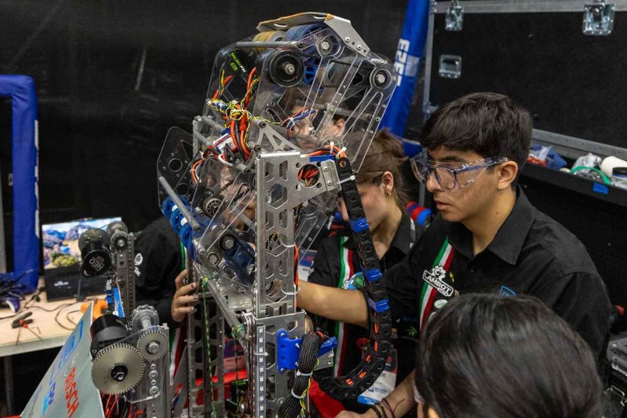 Equipo mexicano llega a la final del mundial de robótica