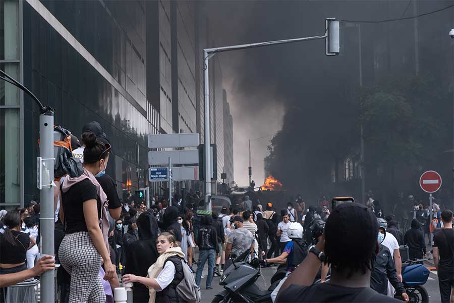 Especialista explica las protestas en Francia 