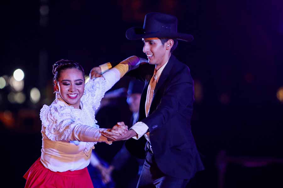 Espectáculo de baile folclórico Sueño Norteño fue presentado en el Tec Guadalajara.