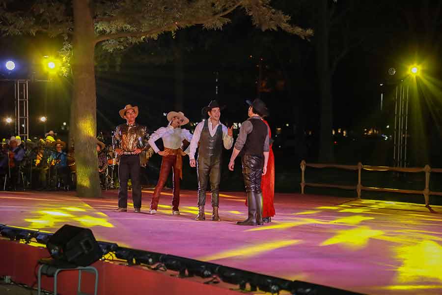 Espectáculo de baile folclórico Sueño Norteño fue presentado en el Tec Guadalajara.