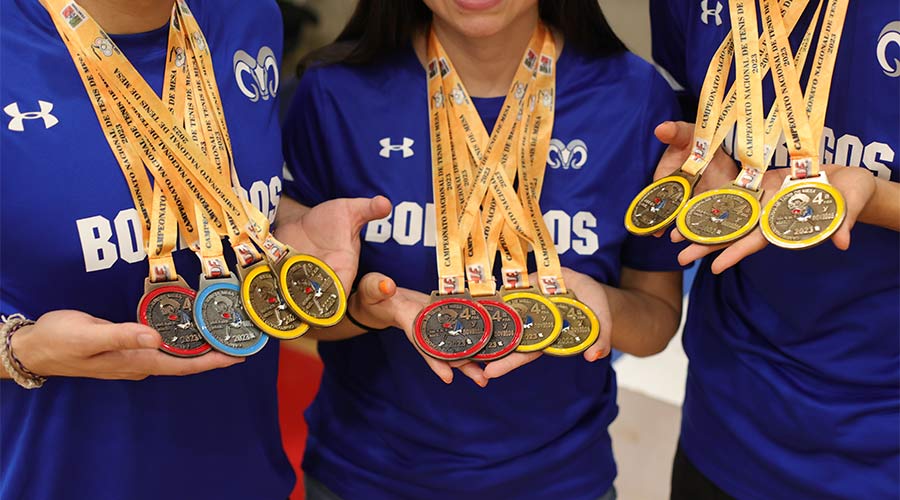 Estudiantes de Tec campus Ciudad de México ganan medalla de oro en torneo nacional de tenis de mesa