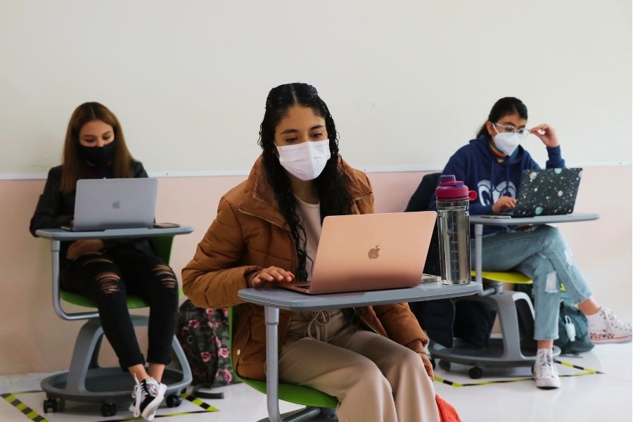 Estudiantes de Tec Campus  Morelia en clases presenciales