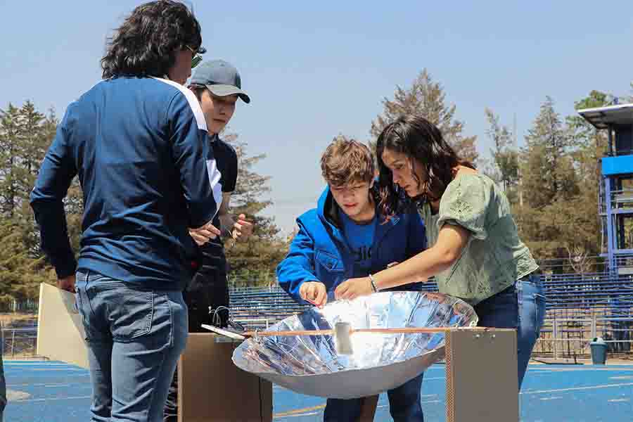 Estudiantes Tec diseñan estufas solares para concurso regional