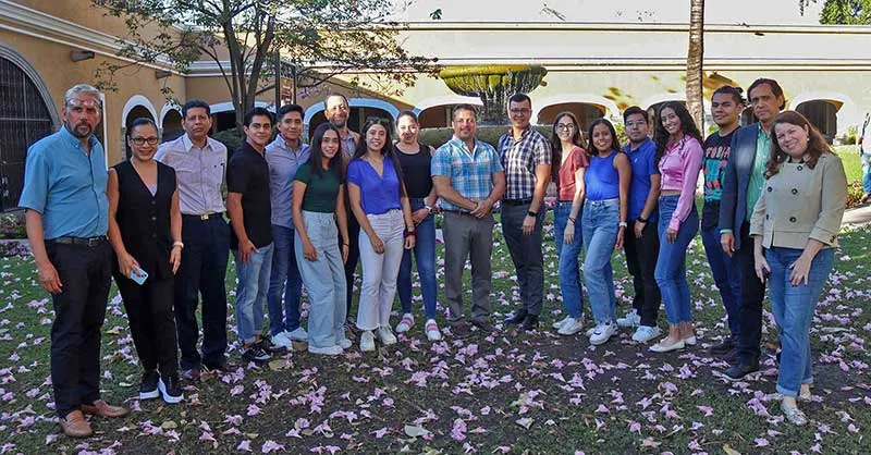 Estudiantes de LAEt del Tec campus Cuernavaca participan en la concentración "Alta dirección en ambientes complejos" con el Hotel Fiesta Americana Real del Puente.