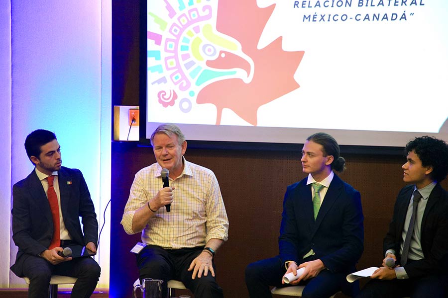 Embajador canadiense conversó con estudiantes de CSF sobre el futuro de la relación México-Canadá.