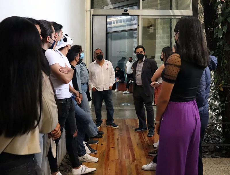 Estudiantes de la entrada de Estudios Creativos expusieron ocho trabajos de arte objeto en RIZOMA