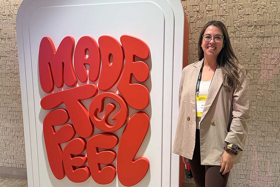 Ana Isabel desempeñándose como store mánager