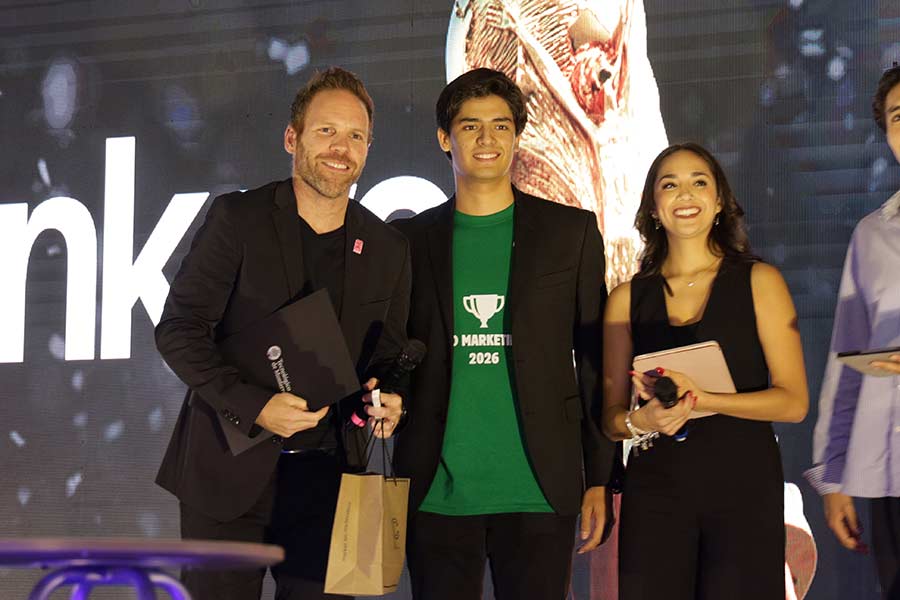 FIFA Fan Fest en Guadalajara, su coordinador, Andr&eacute;s Lab&aacute;n relata su historia. 