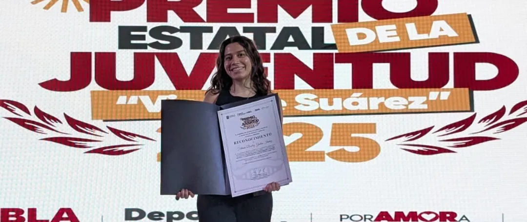 Alumna Tec campus Puebla recibe mención honorífica en el Premio Estatal de la Juventud