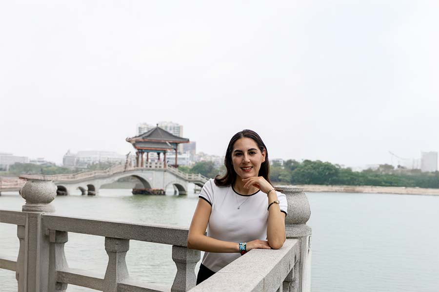 Fernanda de tu Oficina en China