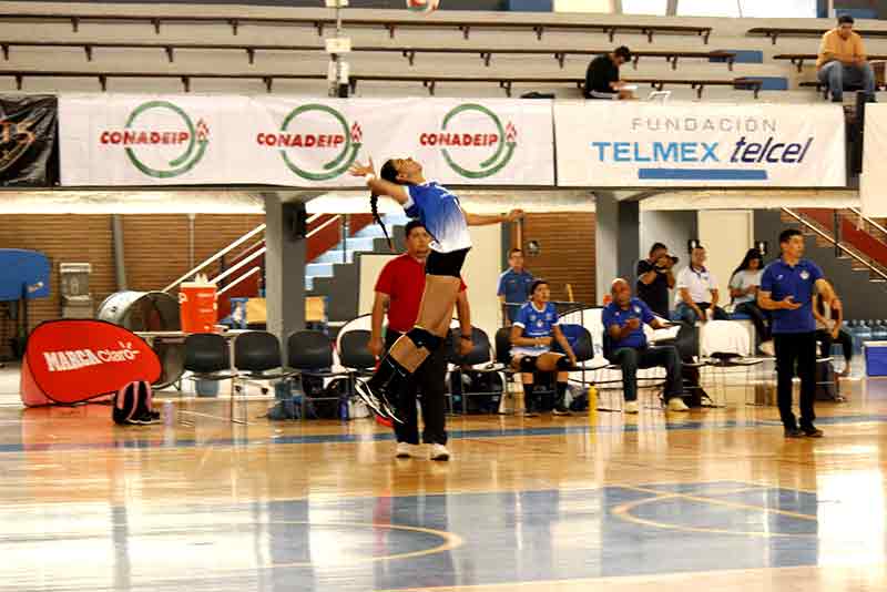 Francia Sánchez, jugada voleibol