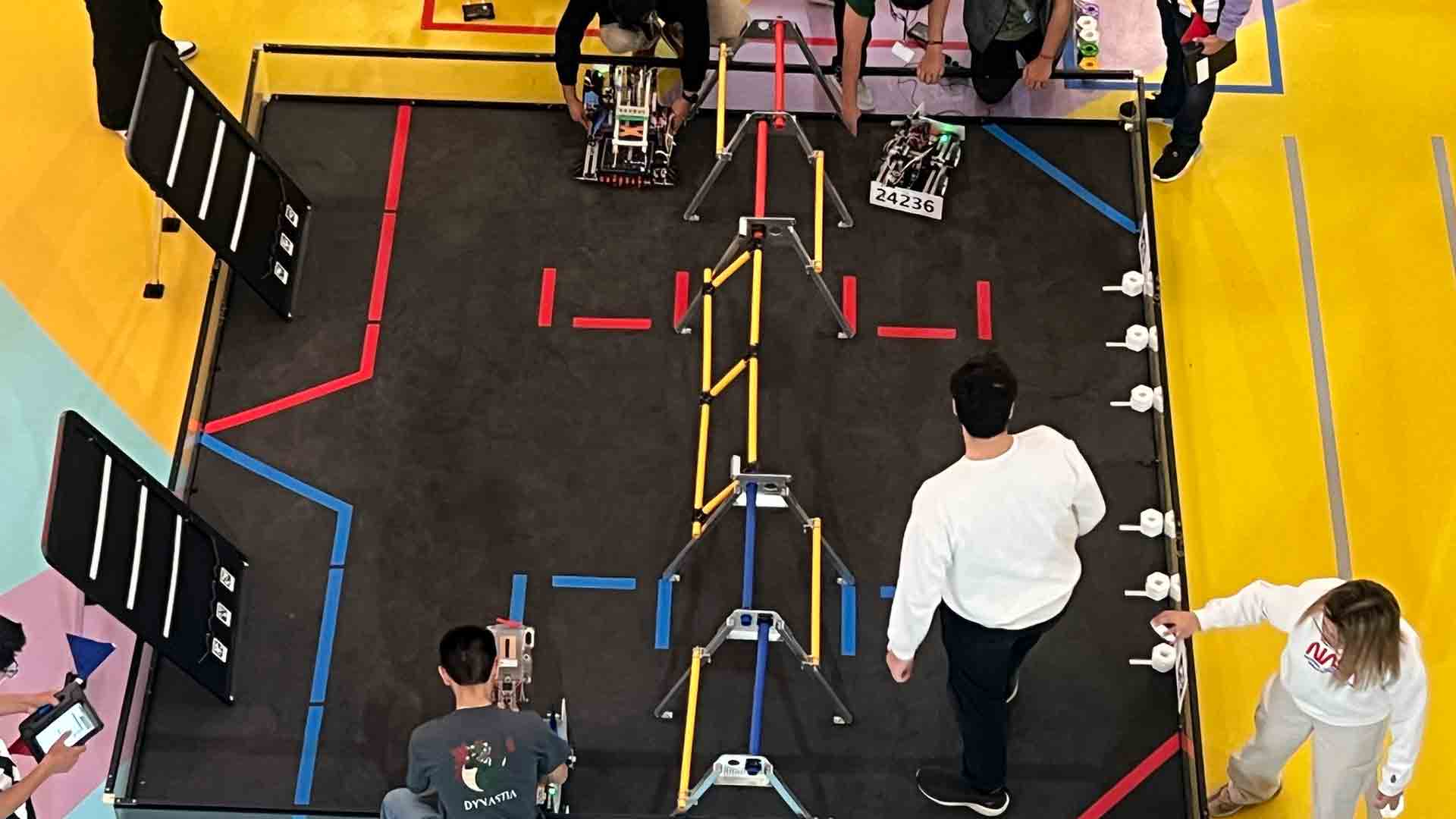 Listos para iniciar la competencia con su robot 