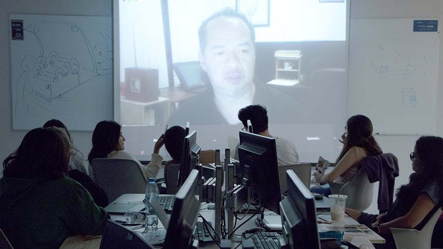 Luis Manuel Villarreal en charla con estudiantes del Tec