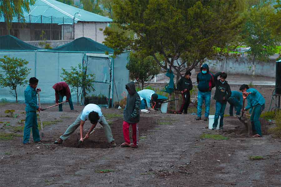 grupo-estudiantes-tec-servicio-social-sierra-tarahumara