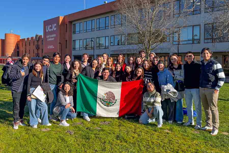 Grupo saltillense en simulación de la ONU en Madrid