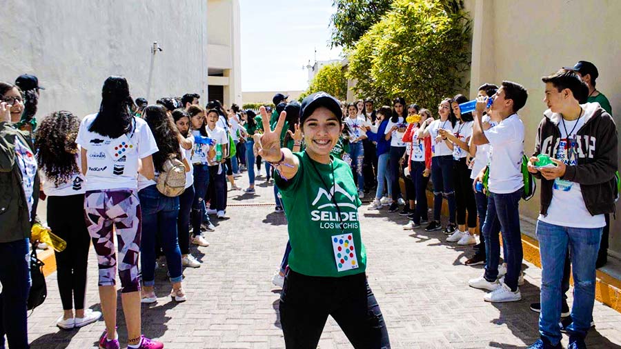 Estefania en un congreso llamado SELIDER