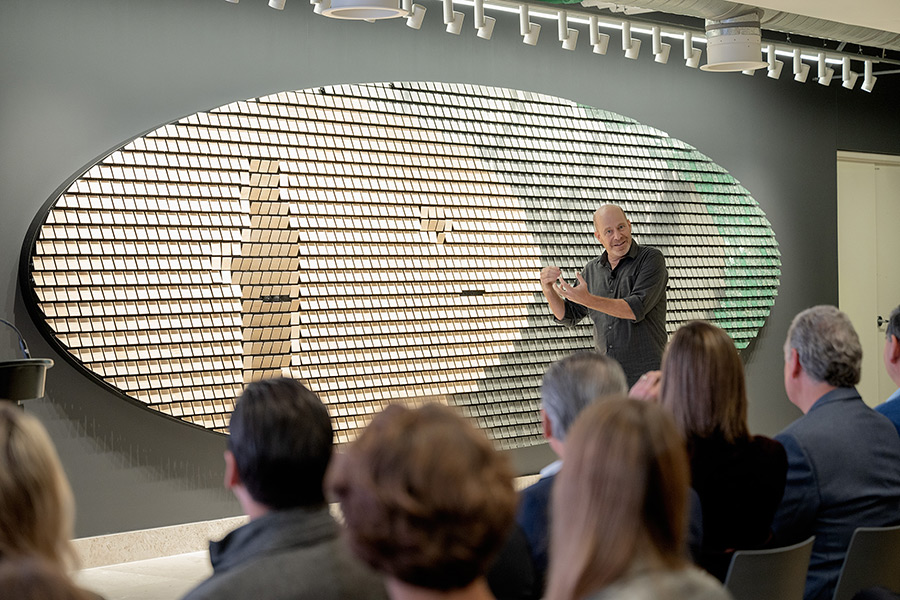 Homenaje Tec a legado de José Antonio Fernández