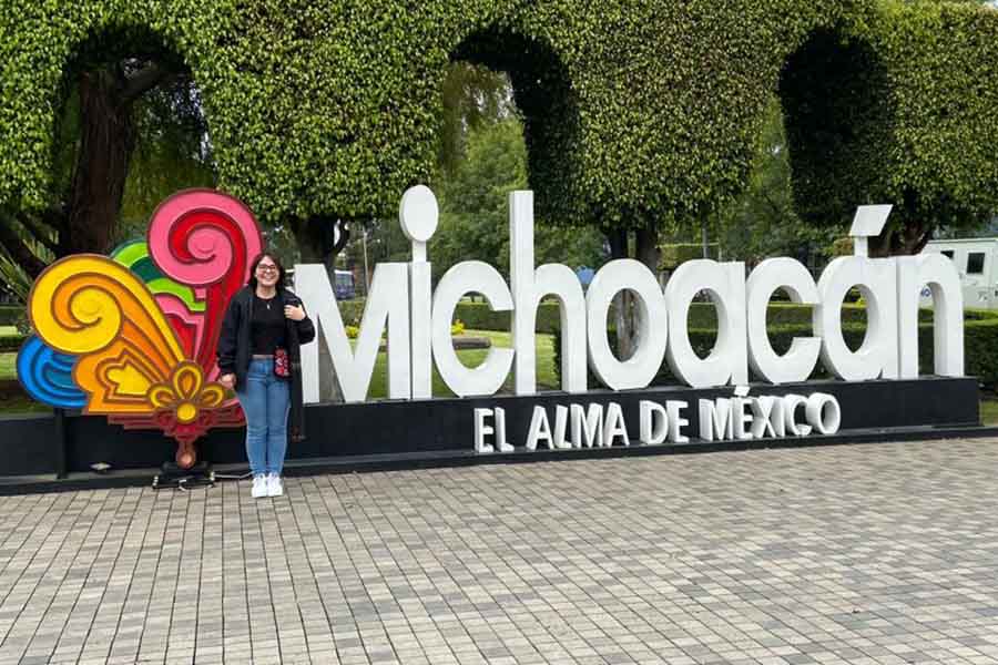 Fernanda en el Centro de Convenciones y Exposiciones de Morelia, Michoacán