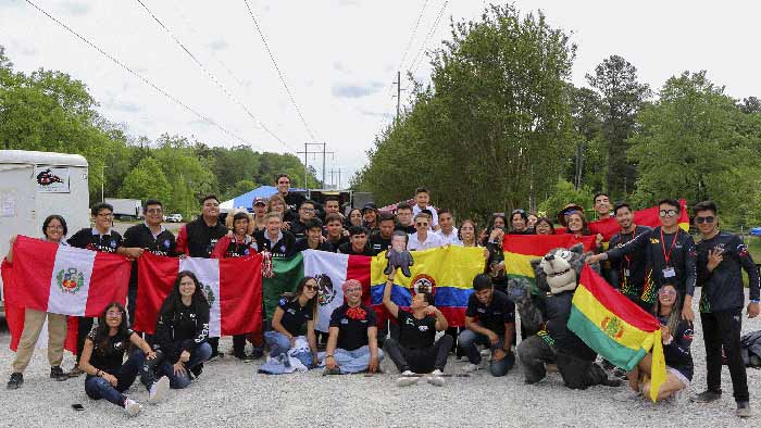 El equipo Iktan Roving ganó los premios "Ingenuity Award" y “Crash and Burn Award” en la edición 2023 del NASA Human Exploration Rover Challenge