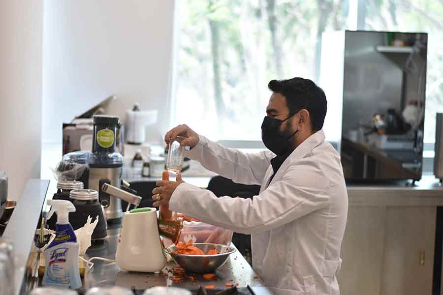 Daniel Jacobo, investigador de Tec Guadalajara, premiado por la Academia Mexicana de Ciencias.