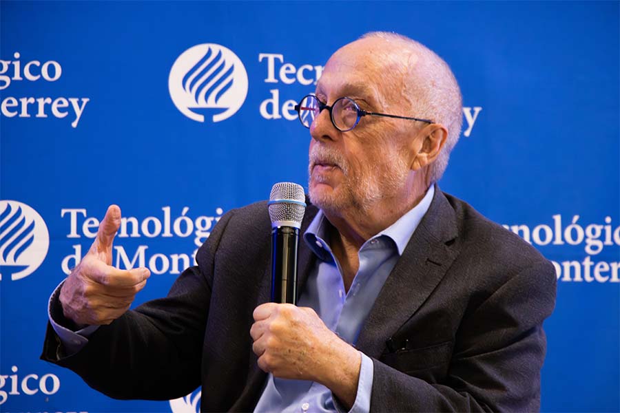 Economista y analista mexicano dialoga sobre econom&iacute;a en Tec Toluca