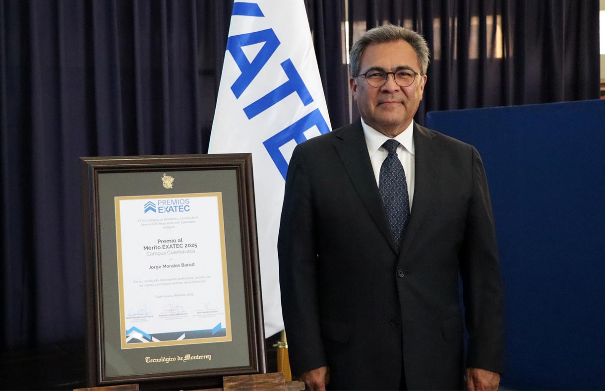 El pasado 09 de abril se llevó a cabo la ceremonia de entrega al Premio al Mérito EXATEC, donde Jorge Morales Barud, egresado del Tecnológico de Monterrey, fue galardonado en la edición 2025 del campus Cuernavaca.
