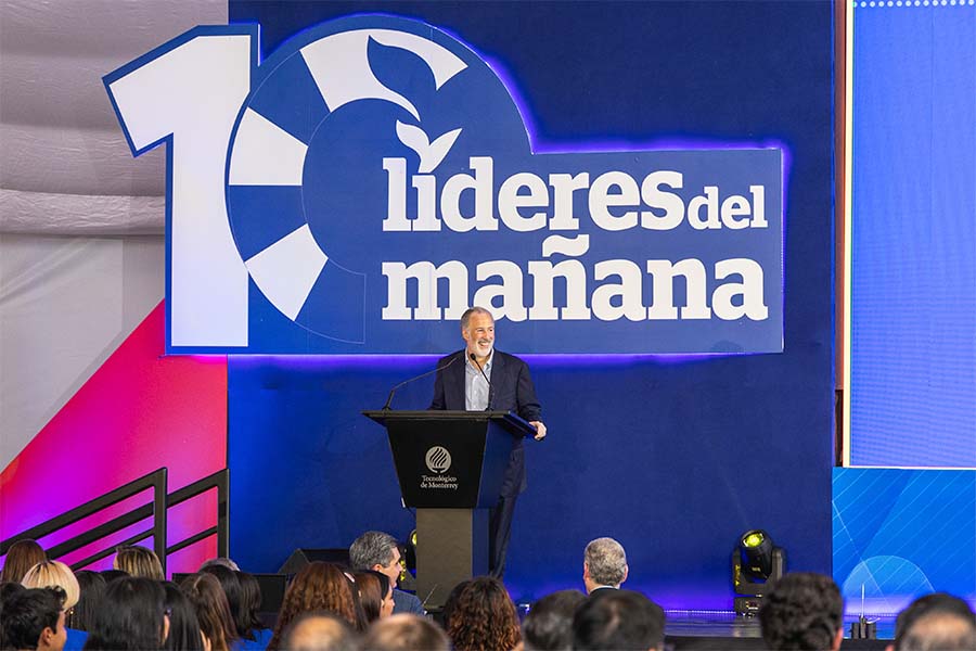 José Antonio Meade, padrino de la 10ma. generación de Líderes del Mañana