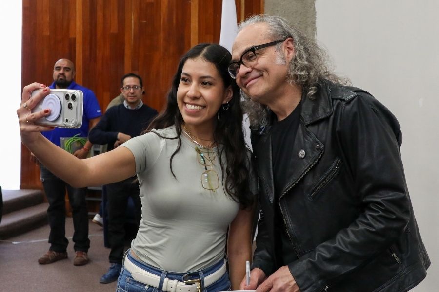 Joselo Rangel comparti&oacute; un momento con los estudiantes del Tec campus Estado de M&eacute;xico.