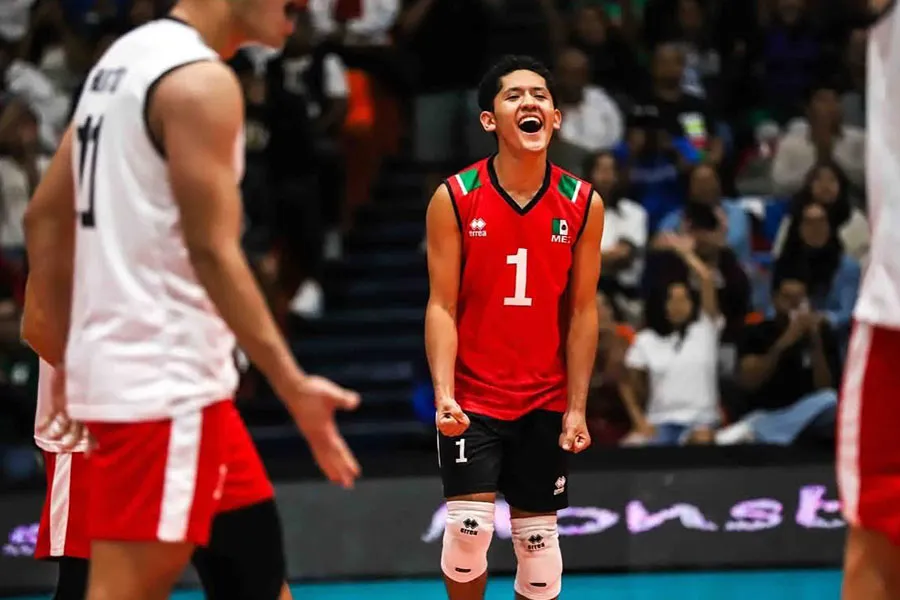 Alumno de PrepaTec recibe premio deportivo 