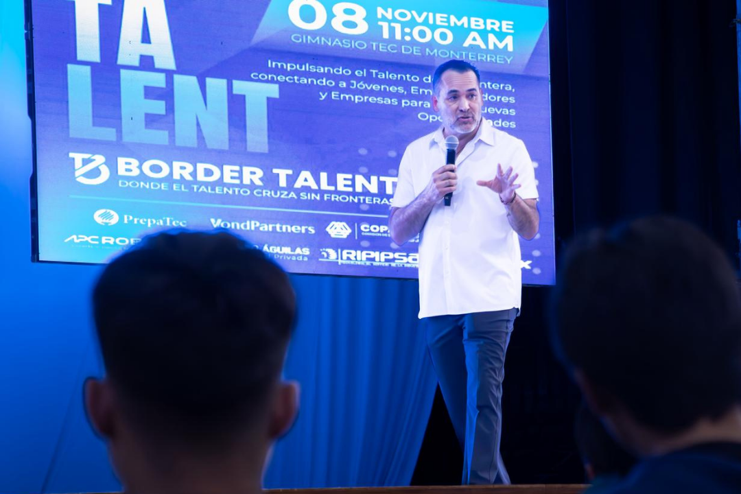 Conferencia durante Border Talent en campus Ju&aacute;rez