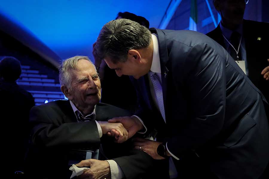 Juan Antonio González Aréchiga y de la Cueva fue uno de los profesores reconocidos en la ceremonia Dejando Huella