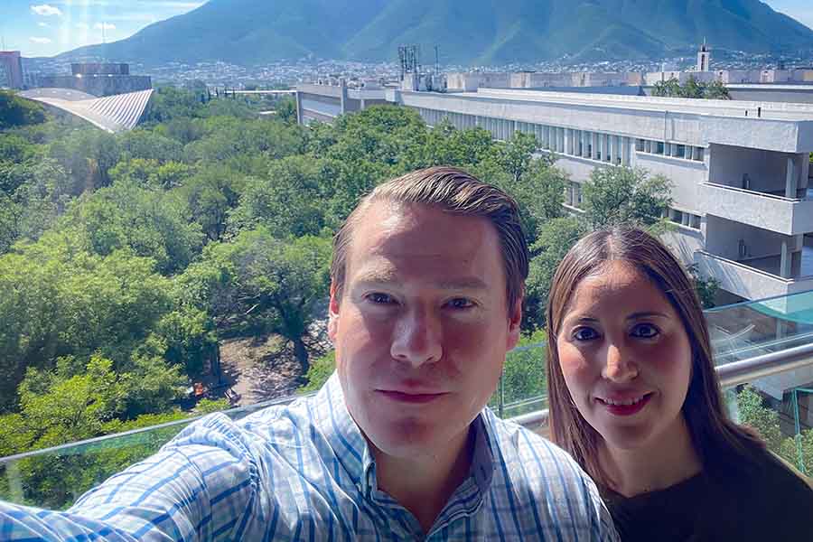 Juan José Franklin junto a su esposa Claudia Toledano.