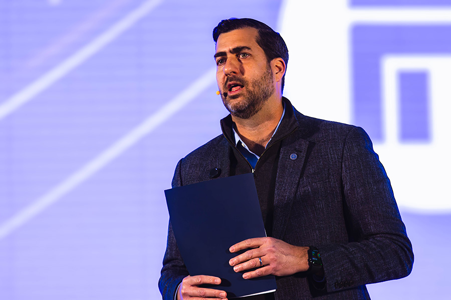Juan Pablo Murra hablando en la inauguraci&oacute;n del IFE Conference