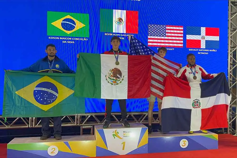 Kevin Onofre ganador de la medalla de oro en el Campeonato Panamericano de Wushu.