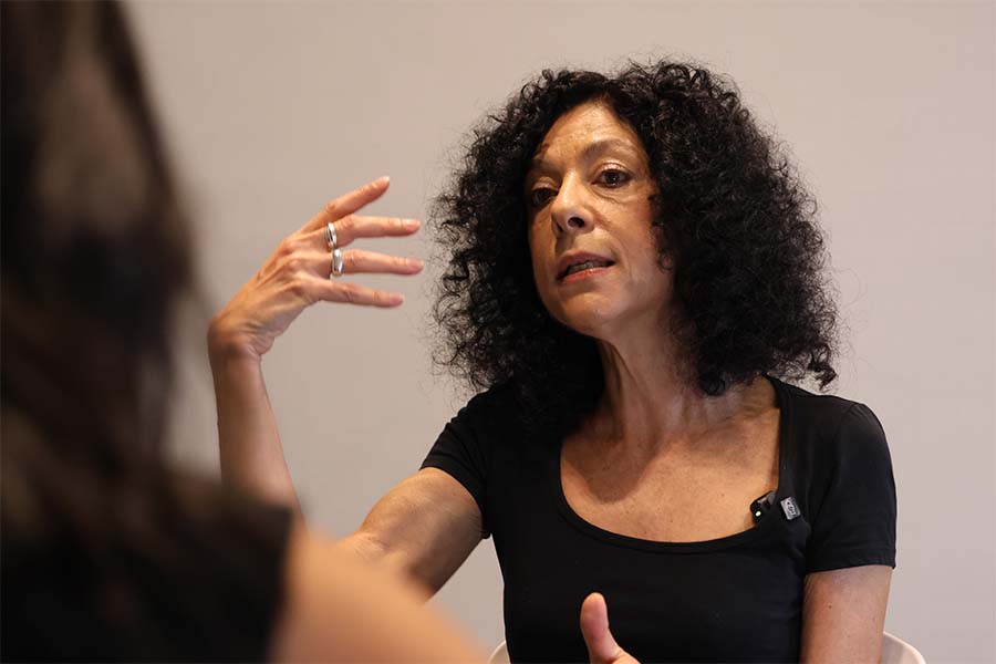 Leila Guerreiro en la FIL MTY