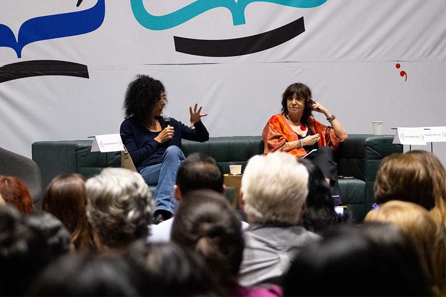 Leila Guerreiro y Rosa Montero en la FIL