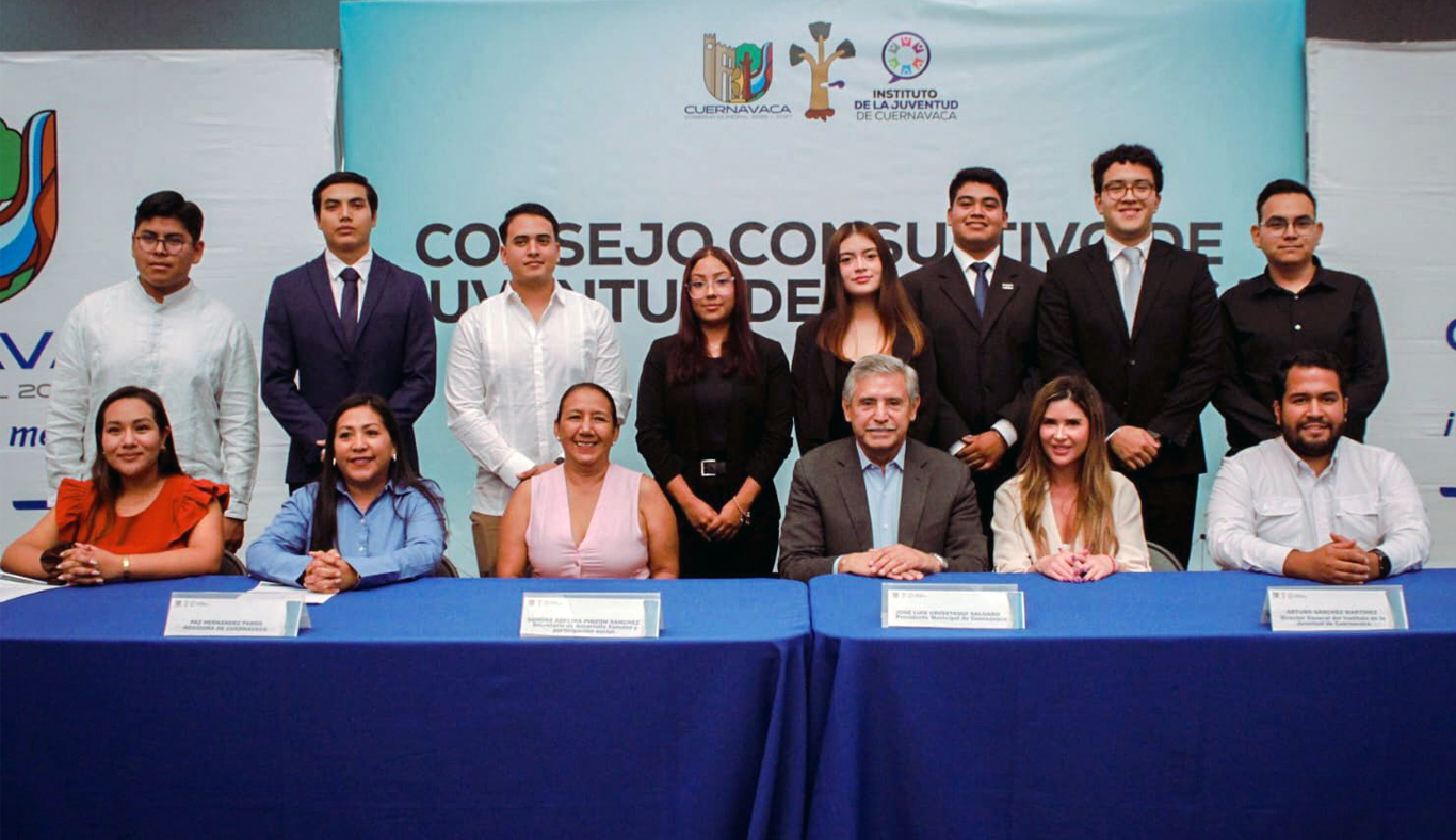 El alcalde de Cuernavaca Jos&eacute; Luis Uri&oacute;stegui Salgado tom&oacute; protesta a las y los nueve integrantes del Consejo Consultivo de la Juventud (CCONJUVEC) 2026, junto a autoridades municipales, en el Museo de la Ciudad de Cuernavaca.
