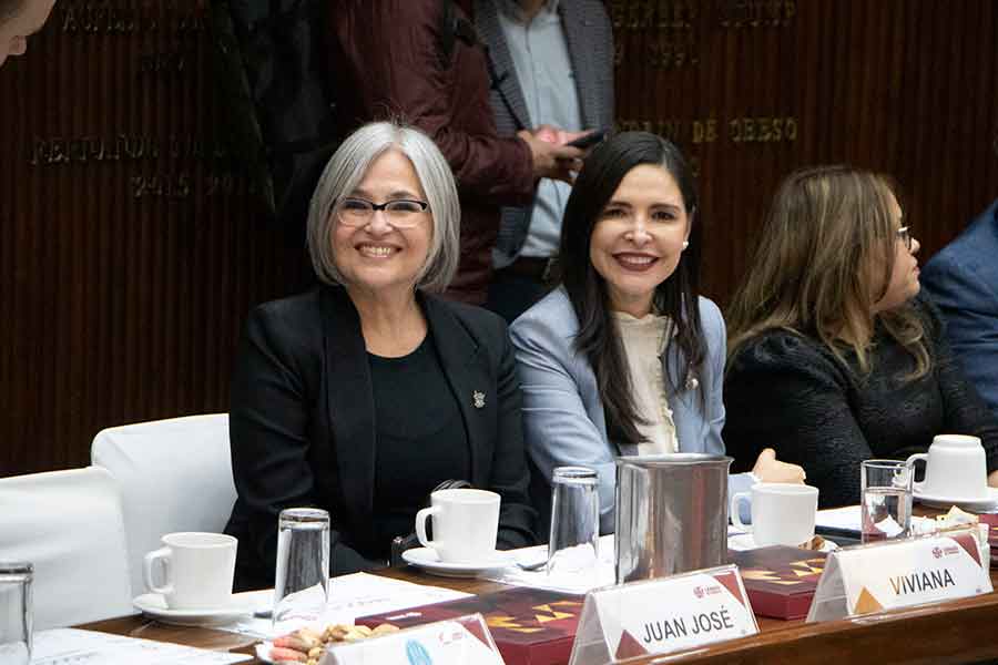 Libro de cámara de comercio, tec guadalajara participó con un capítulo.