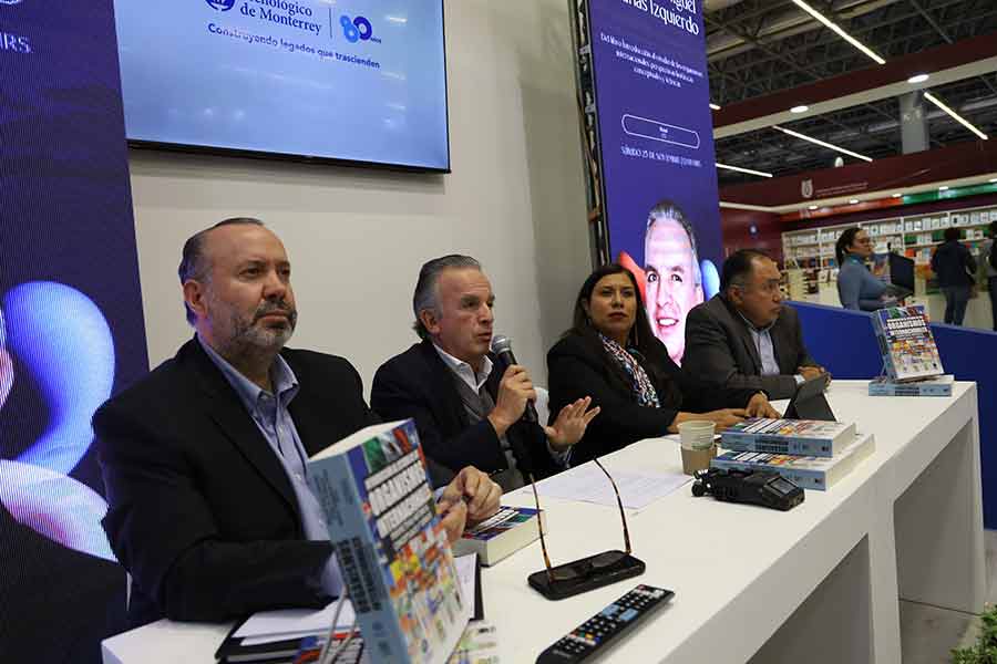 Libro organismos internacionales, en la participación del Tec en la FIL Guadalajara. 