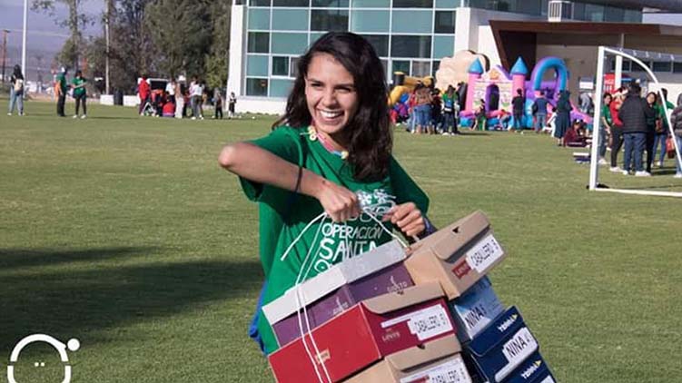 Lilian Gutiérrez impulsando la educación y la lectura