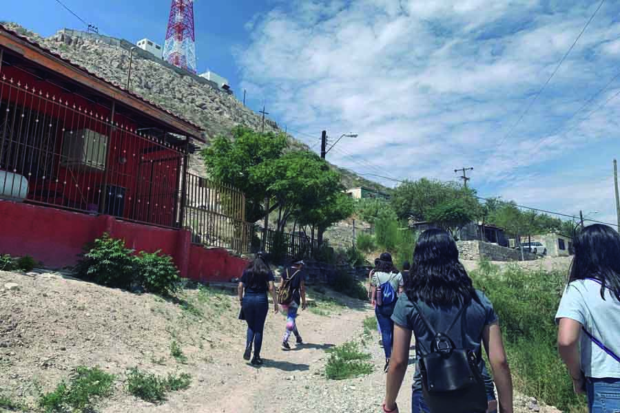 Marcha exploratoria en Colonia Galeana. 