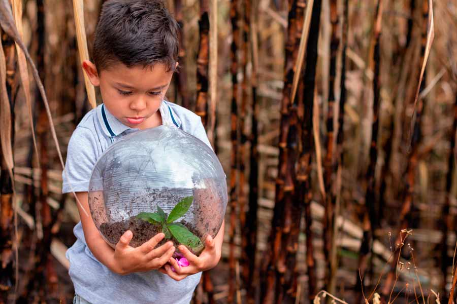 El desarrollo pleno de niños y niñas está relacionado con varios desafíos generados por el cambio climático.