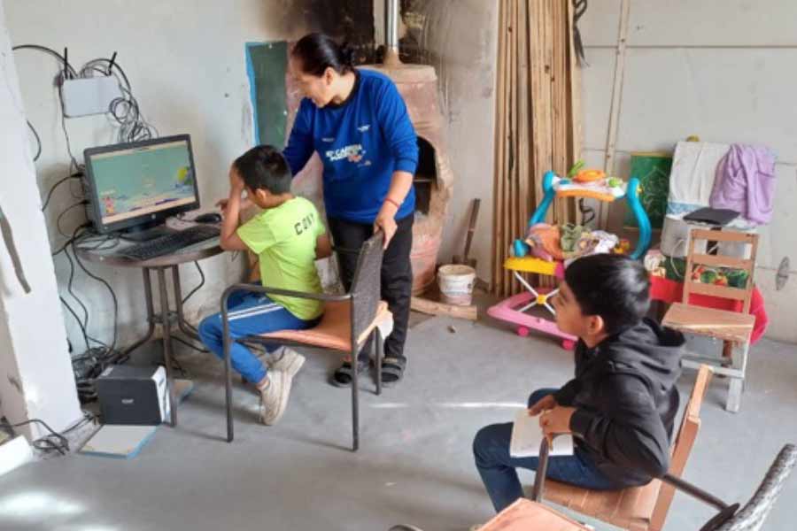 En la parte alta del Cerro de la Campana se instaló en una vivienda uno de los primeros microlaboratorios de la iniciativa de Inclusión Digital del Tec para llevar internet a zonas que no cuentan con este servicio.