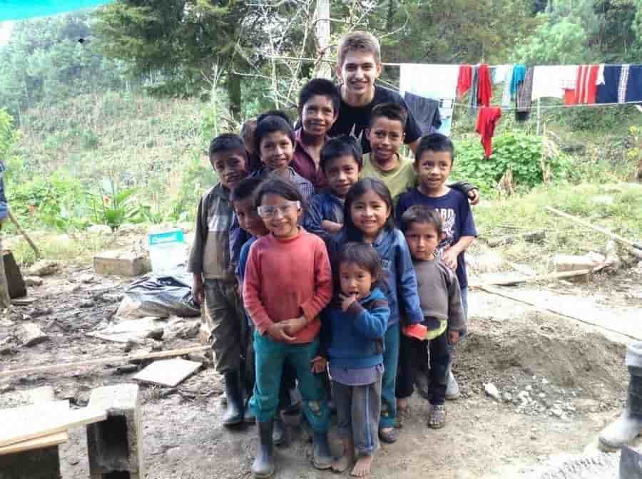 El estudiante del Tec participó en diferentes proyectos sociales.