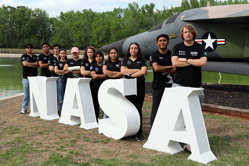 El equipo IKTAN Roving del Tecnológico de Monterrey, campus Cuernavaca logró el top 7 global en la edición 2024 del NASA Human Exploration Rover Challenge.