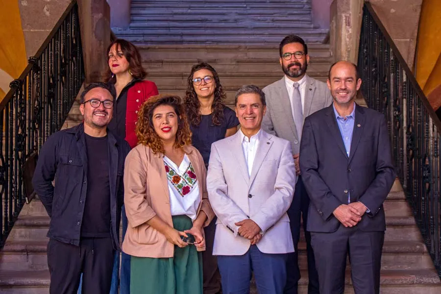 Estudiantes de diseño gráfico de diversas Instituciones reflexionaron sobre desafíos sociales, ambientales y tecnológicos, además de participar en un Hackaton sobre el cuidado del agua.