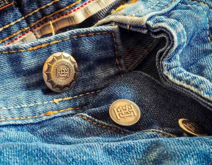 Curar la ropa que ya tenemos es una solución ecológica