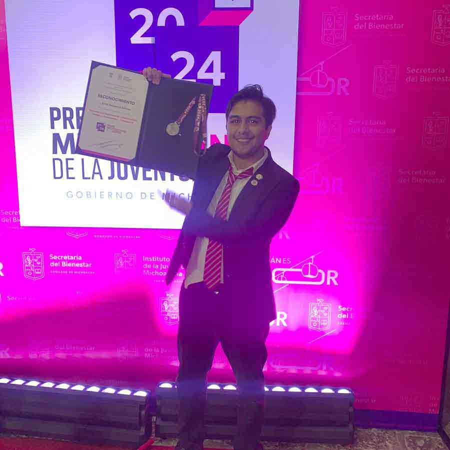 Premio Michoacano a la Juventud a alumno del Tec Guadalajara. 