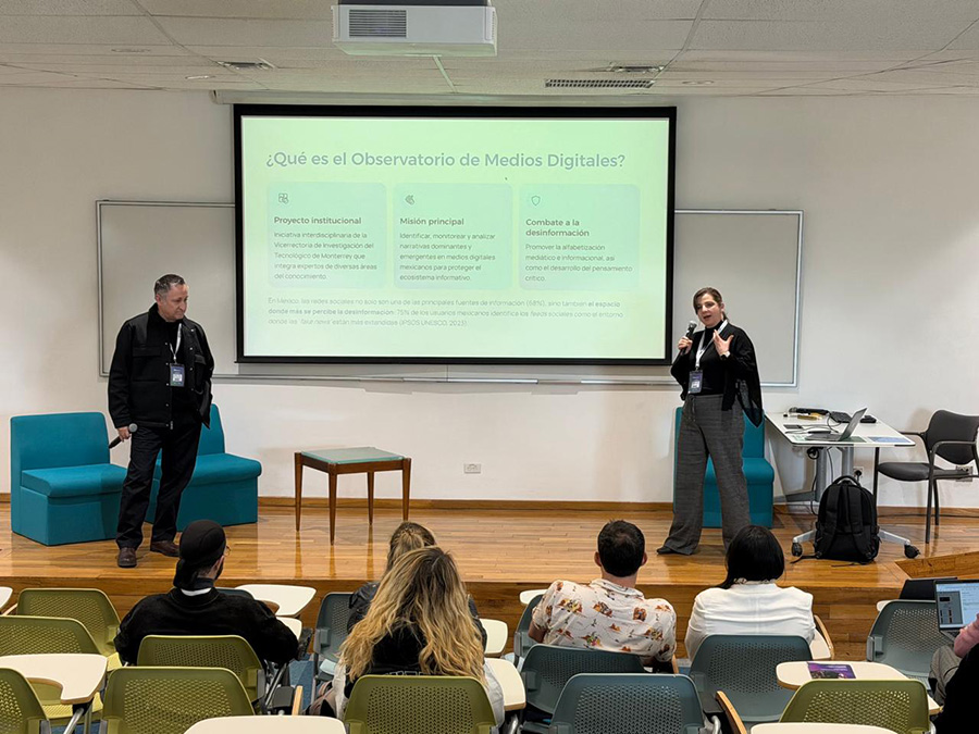 presentaci&oacute;n del Observatorio durante el IFE Conference